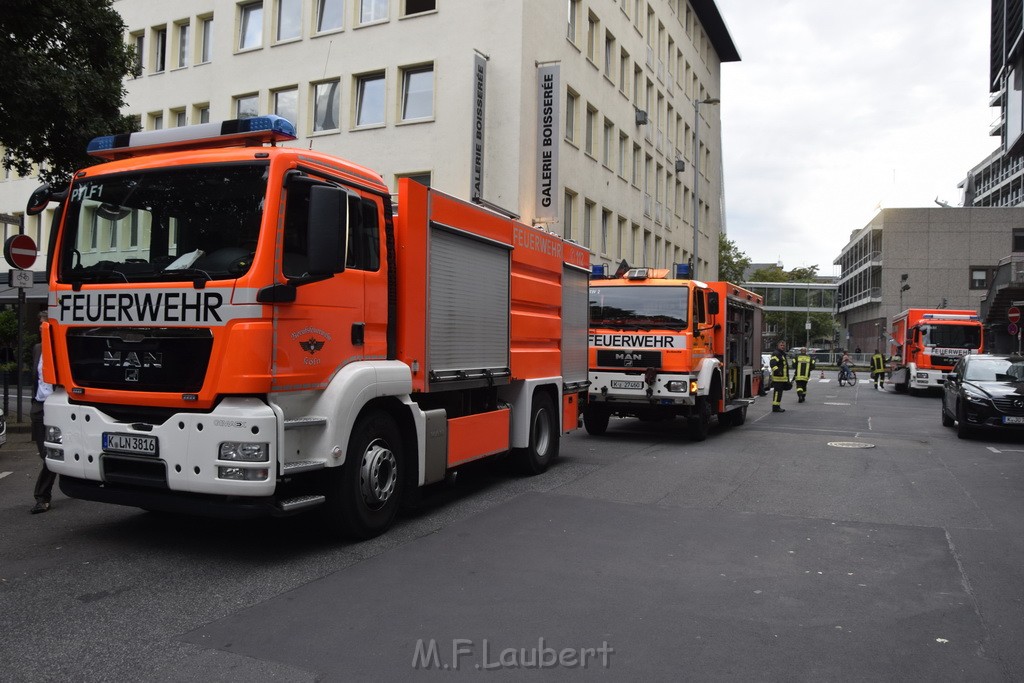 Feuer 2 WDR Koeln Altstadt Nord An der Rechtschule P018.JPG - Miklos Laubert